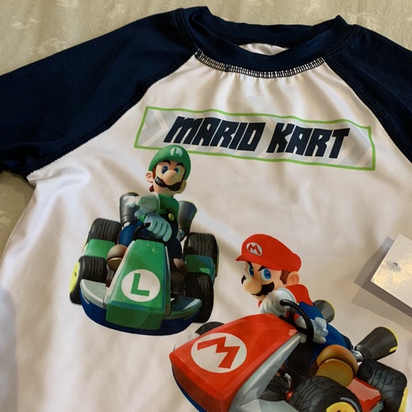 NWT Rash guard Mario Kart - Picture 2 of 7